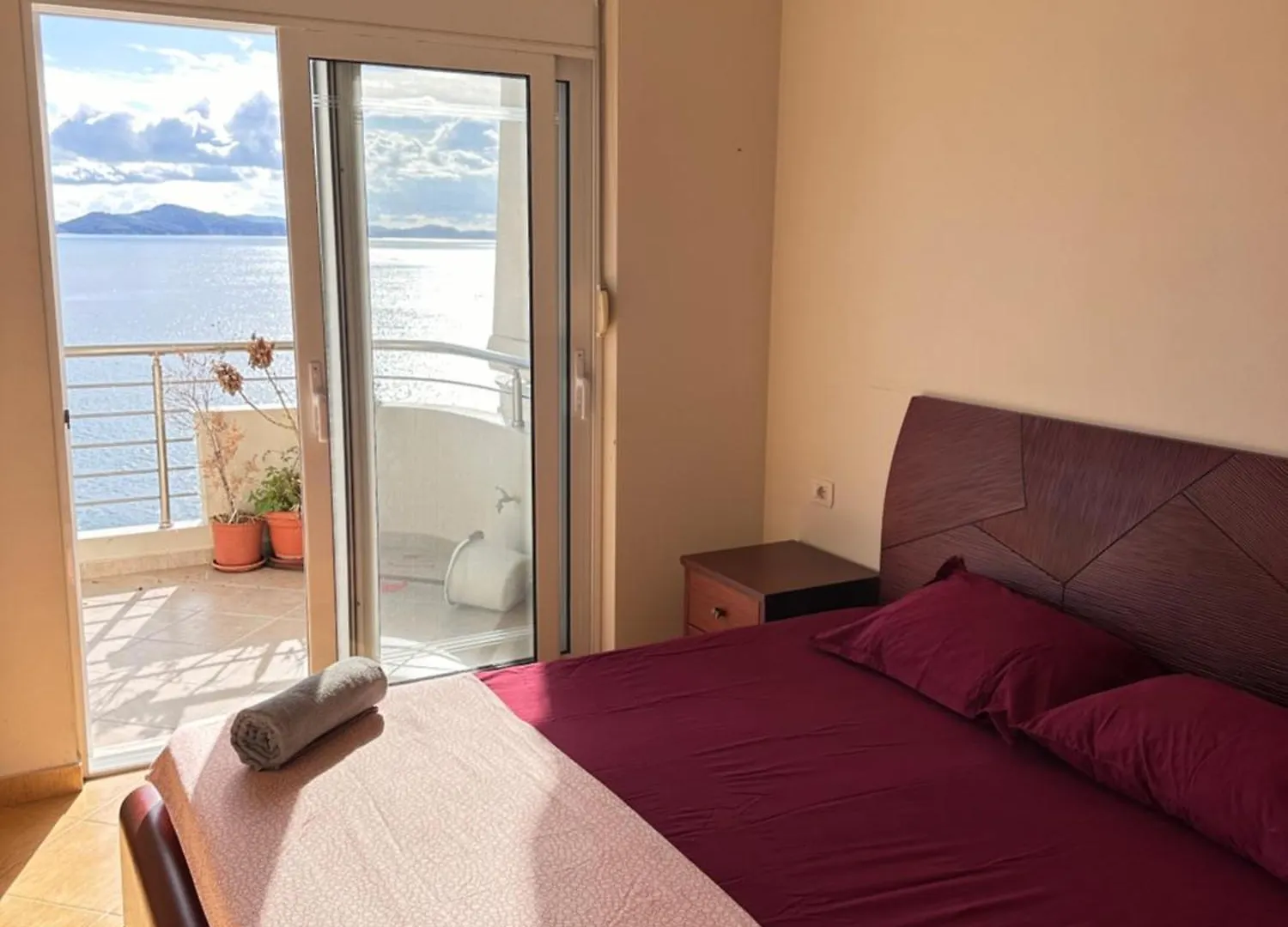 Agora Sea View Apartment Sarande